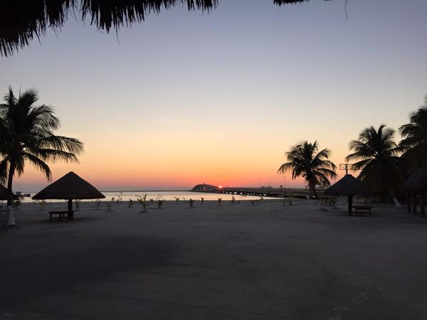 Atardecer en la red punta carmen, cd. del carmen, campeche, México